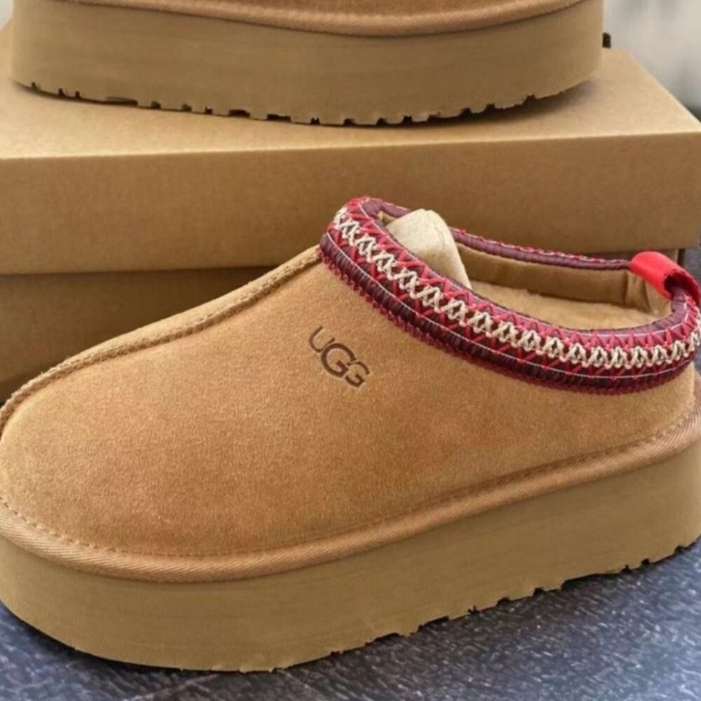 UGG Women's Tan and Red Platform Sandals🍞 - Picture 5 of 6